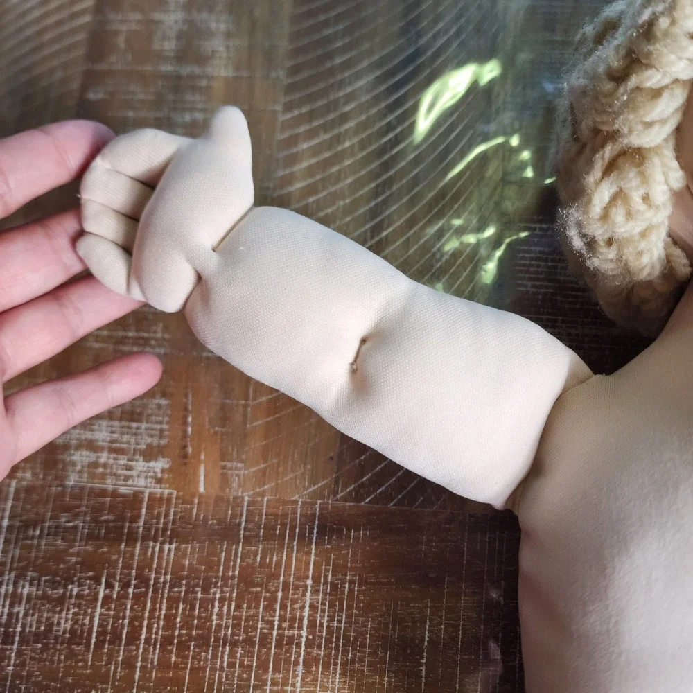 Vintage Xavier Roberts Baby Doll‎ Blonde Yarn Hair Blue Eyes Hand Stitched 80s